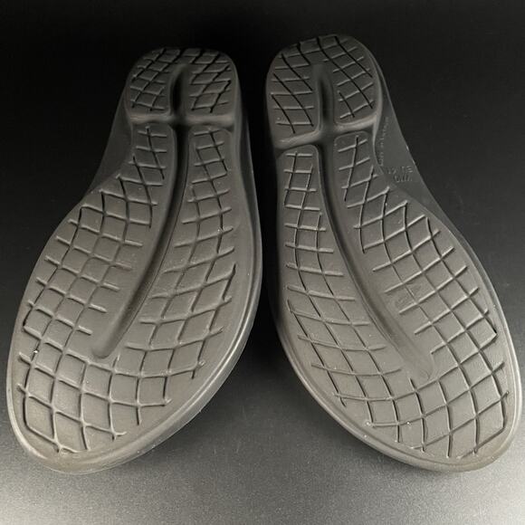 Oofos OOlala Luxe Womens 10 Thong Flip Flops Black Recovery Pain Relief Sandals - Picture 4 of 8